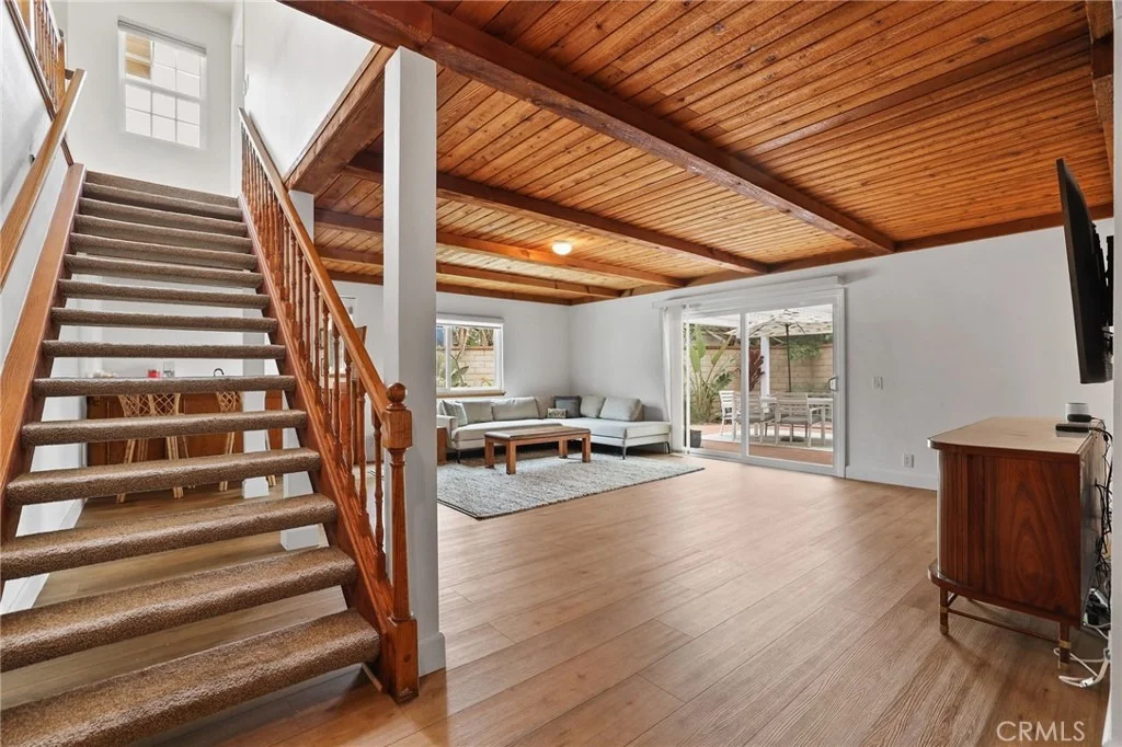Photo of 2284 Redlands