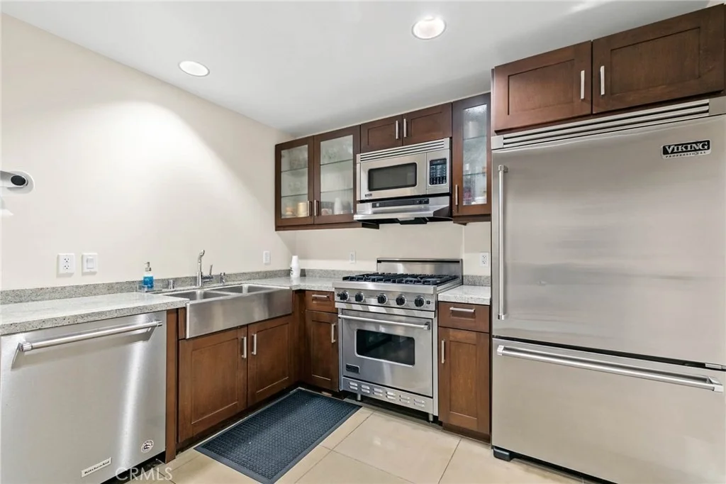 Photo of Unit 412 at 920 Granite Drive