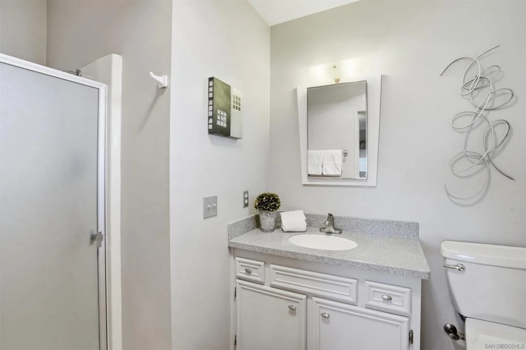 Photo of 2384 Glenn Rd