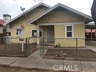 Photo of 872 W Orange Avenue