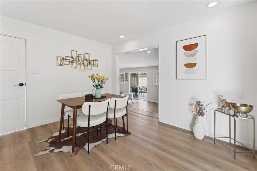 Photo of 4761 Central