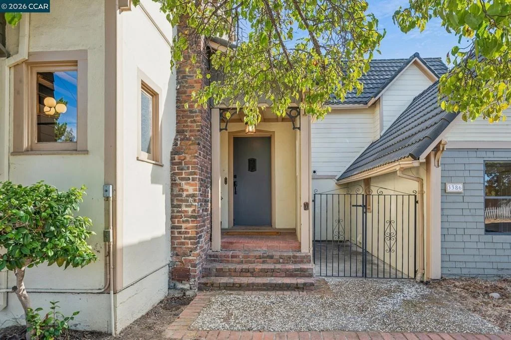 Photo of 3386 Cowell Rd