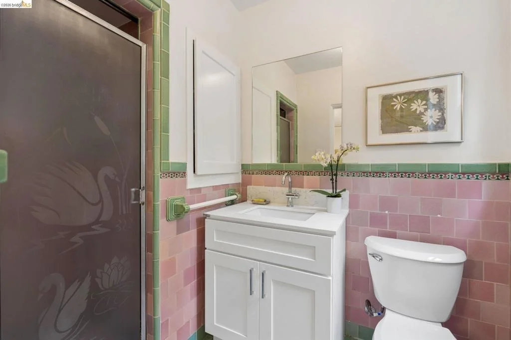 Photo of 765 Euclid Ave