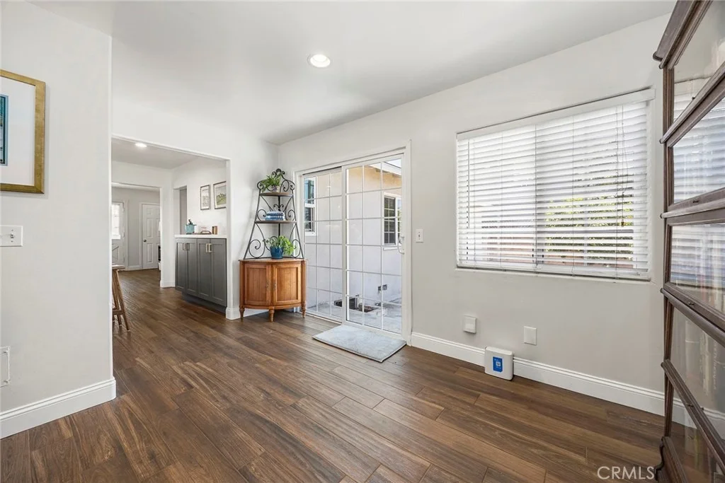 Photo of 774 N Victoria Drive