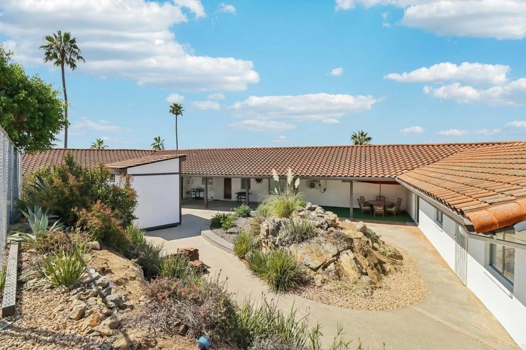 Photo of 2068 Camino Culebra
