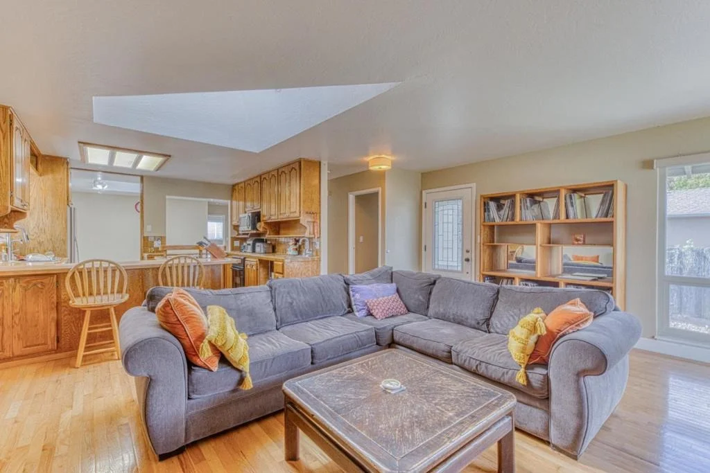Photo of 945 San Simeon Drive