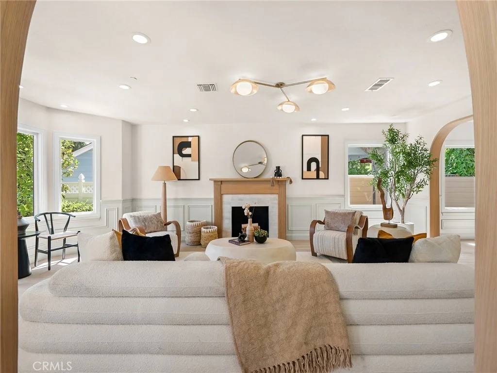 Photo of 323 Santa Rosa Road