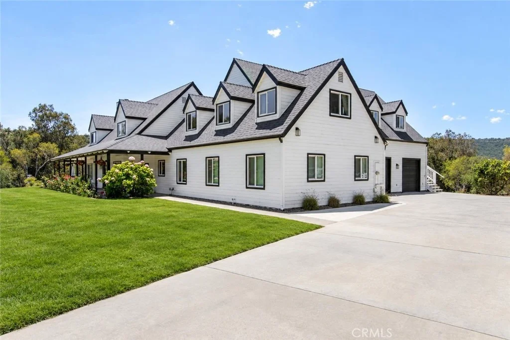 Photo of 42525 Calle Capistrano