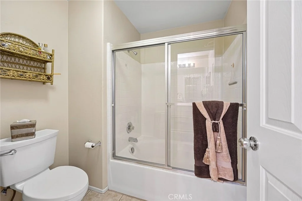 Photo of Unit B at 33433 Emerson Way