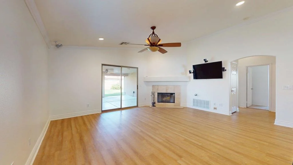 Photo of 41443 Balaclava Drive