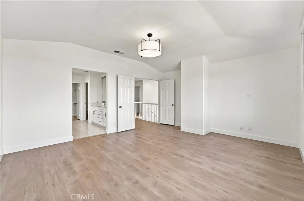 Photo of 6226 E Cliffway Drive