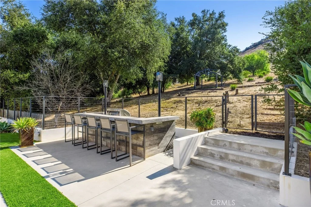 Photo of 207 SADDLEBOW Road
