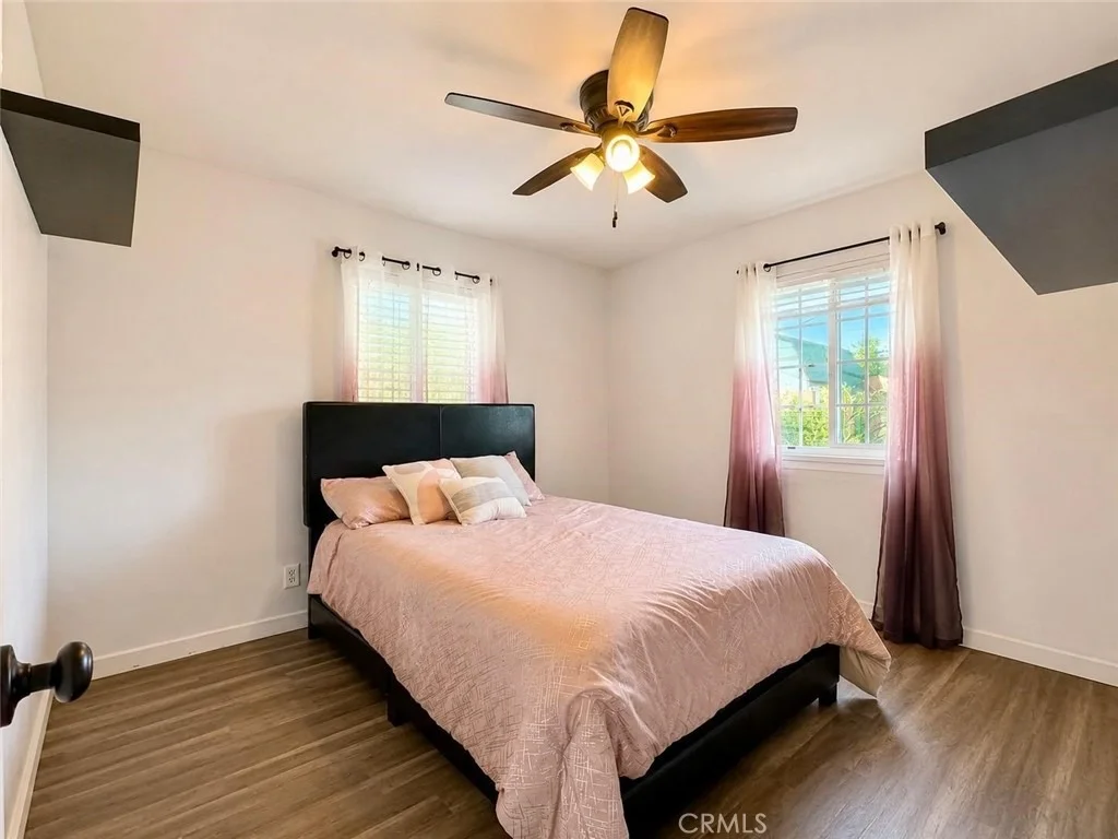 Photo of 419 E 186th Street