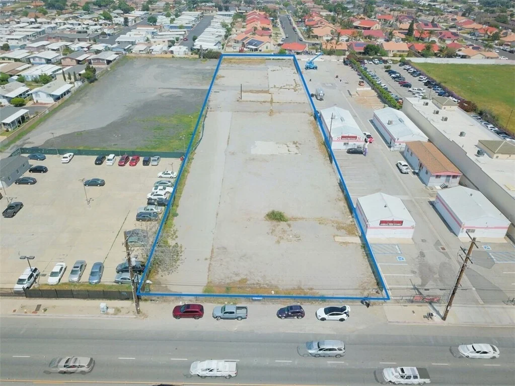 Photo of 17514 Valley Boulevard
