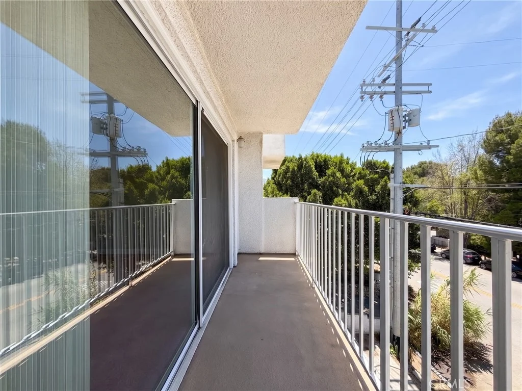 Photo of Unit 201 at 10282 Tujunga Canyon Boulevard