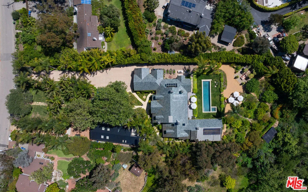 Photo of 6625 Zumirez Drive