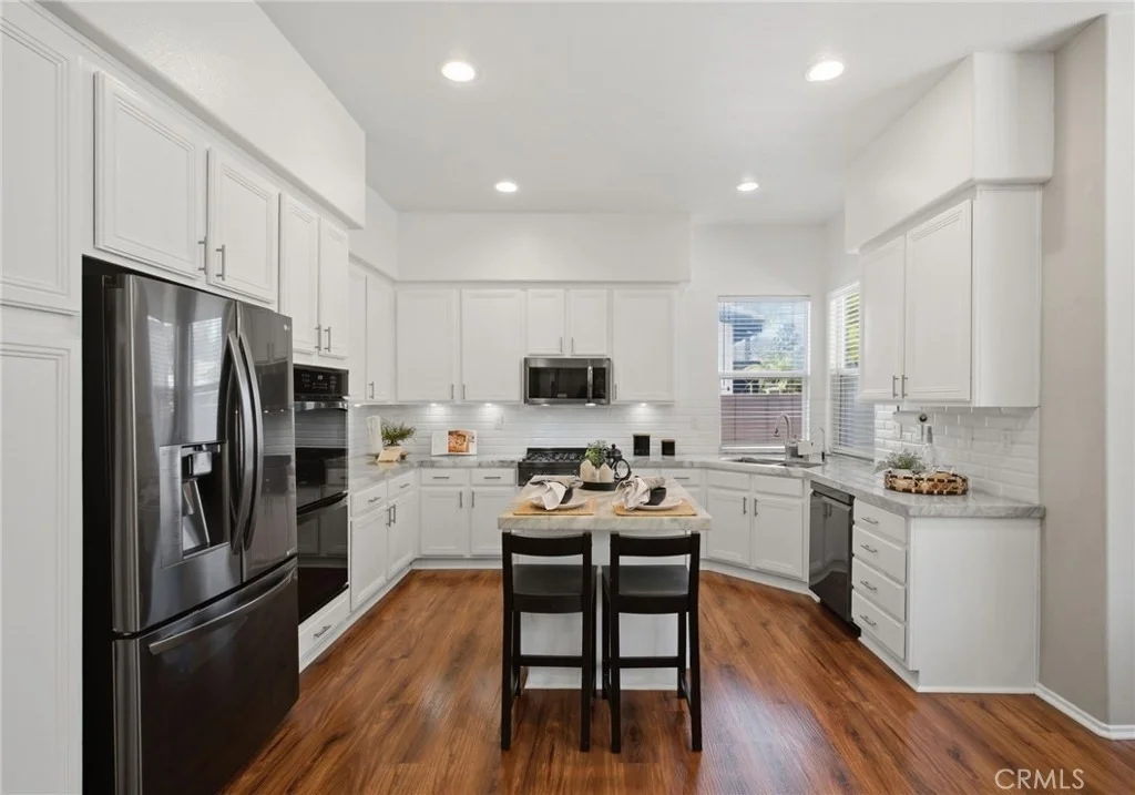 Photo of 37709 Oxford Drive