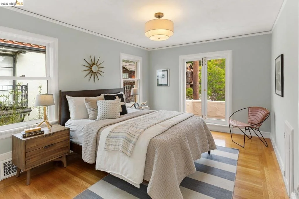 Photo of 2747 Forest Ave