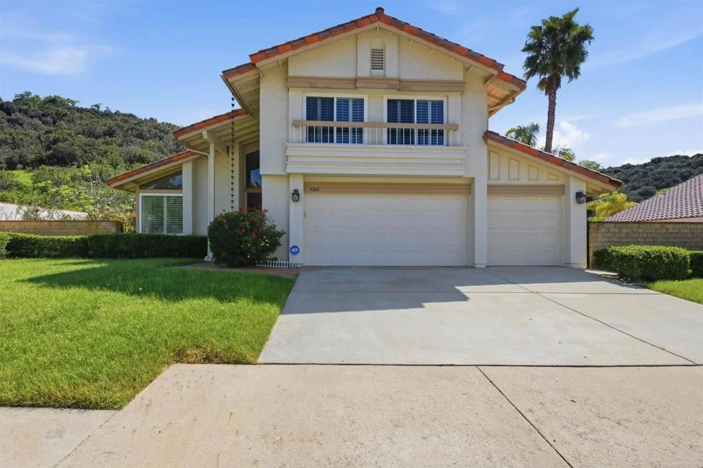 Photo of 1066 Surrey Drive