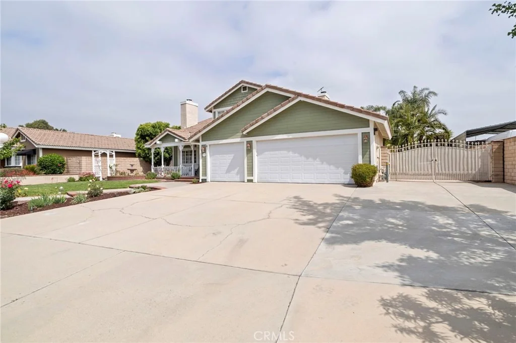 Photo of 1155 Bridgeport Rd