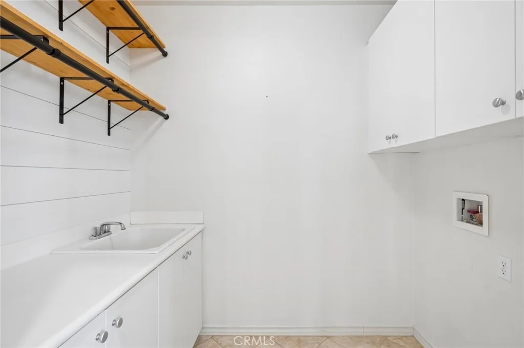 Photo of 62 Logan