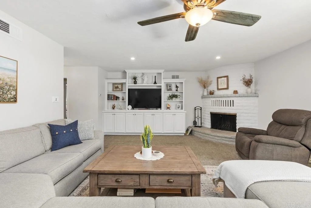 Photo of 2194 Foothill Drive