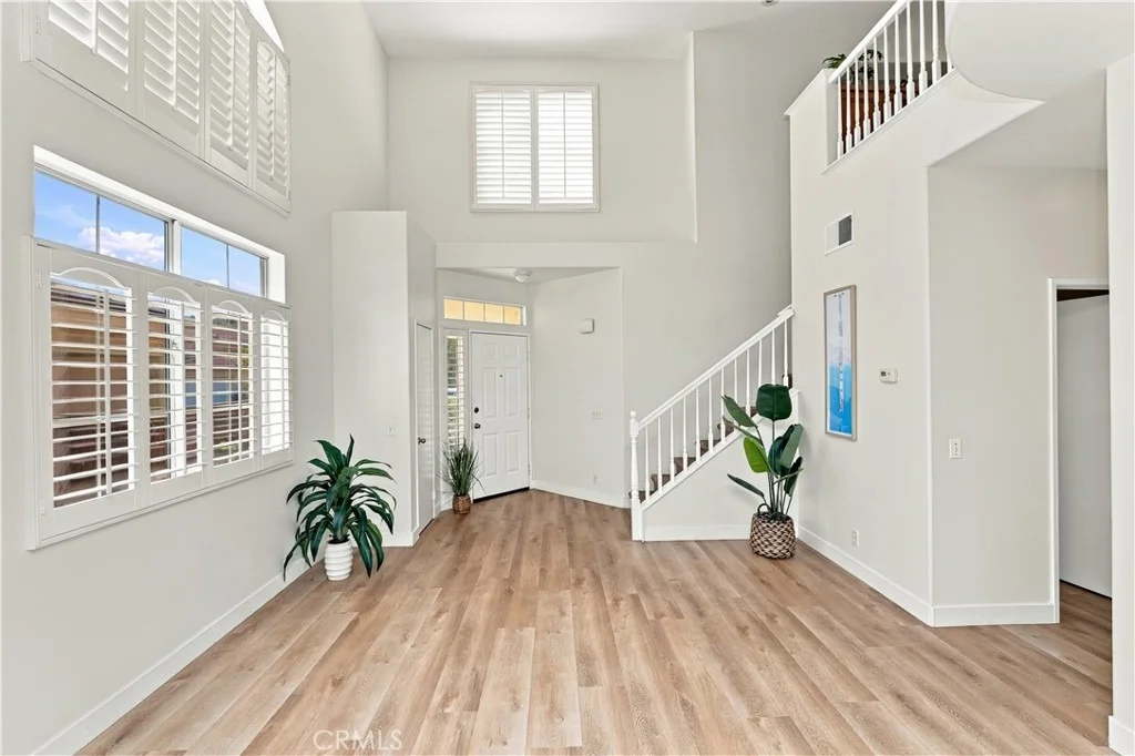 Photo of 8850 Flintridge