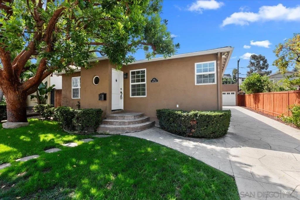 Photo of 633 Arroyo