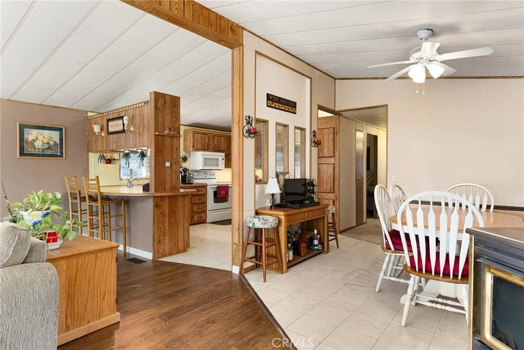 Photo of 544 Lodgeview Drive