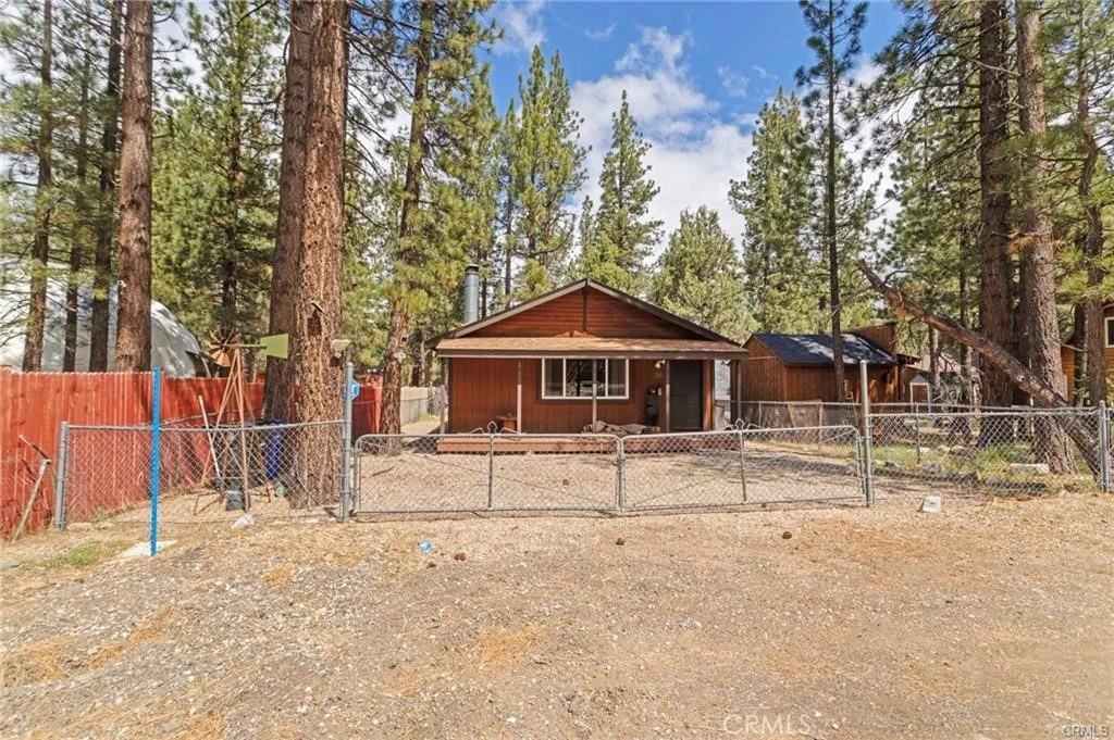 Photo of 2051 6th