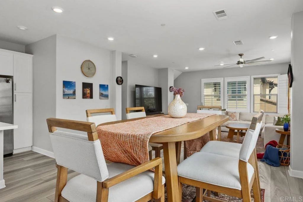 Photo of Unit 1 at 4374 Nautilus Way