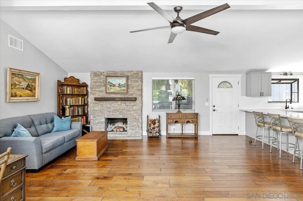 Photo of 1840 Davis