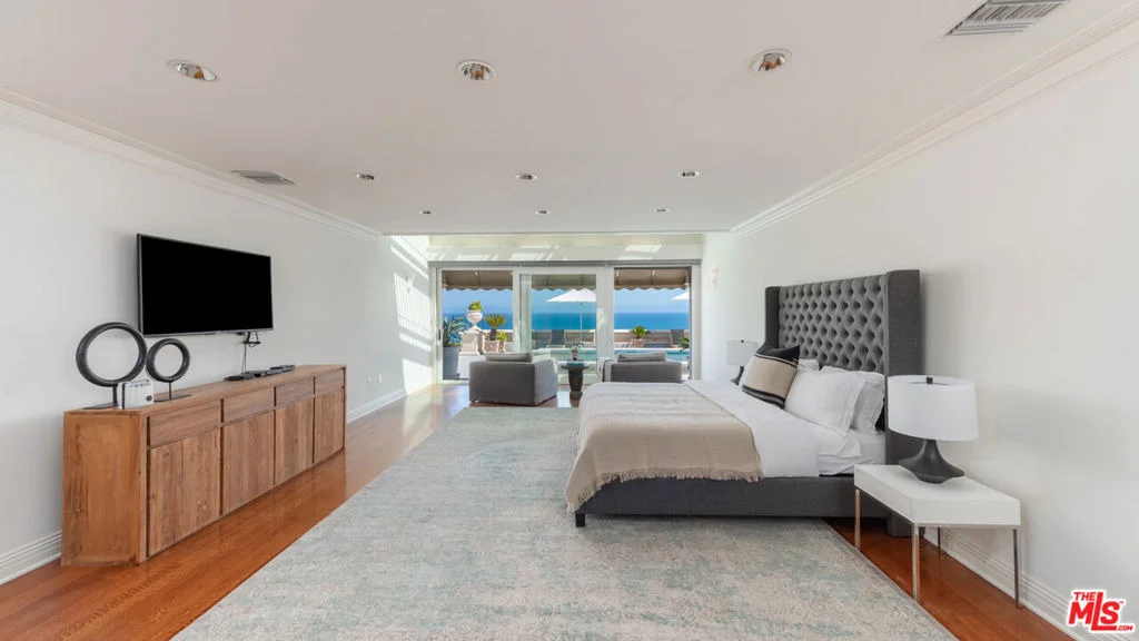 Photo of 29000 Cliffside Drive