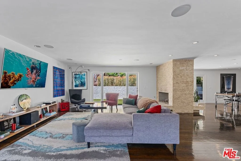 Photo of 7561 Devista Drive