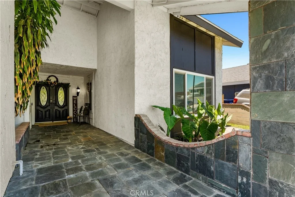 Photo of 2420 Caldwell
