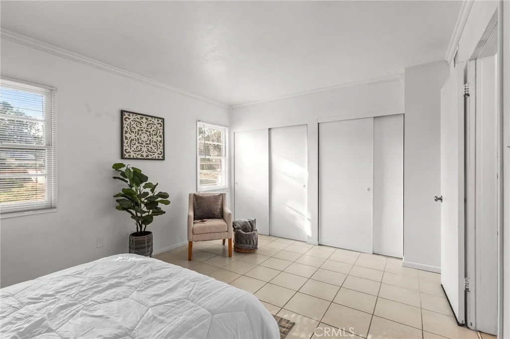 Photo of 3058 Flanders