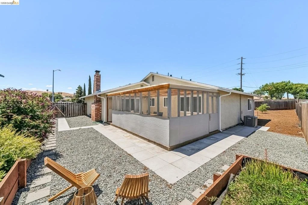 Photo of 50 Sharon Dr