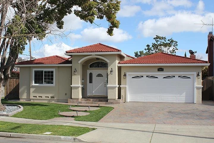 Photo of 1002 Harlan Drive