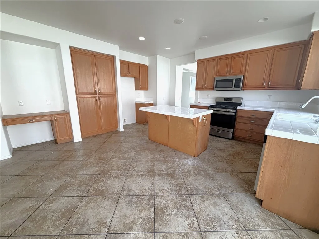 Photo of 854 Caden Place
