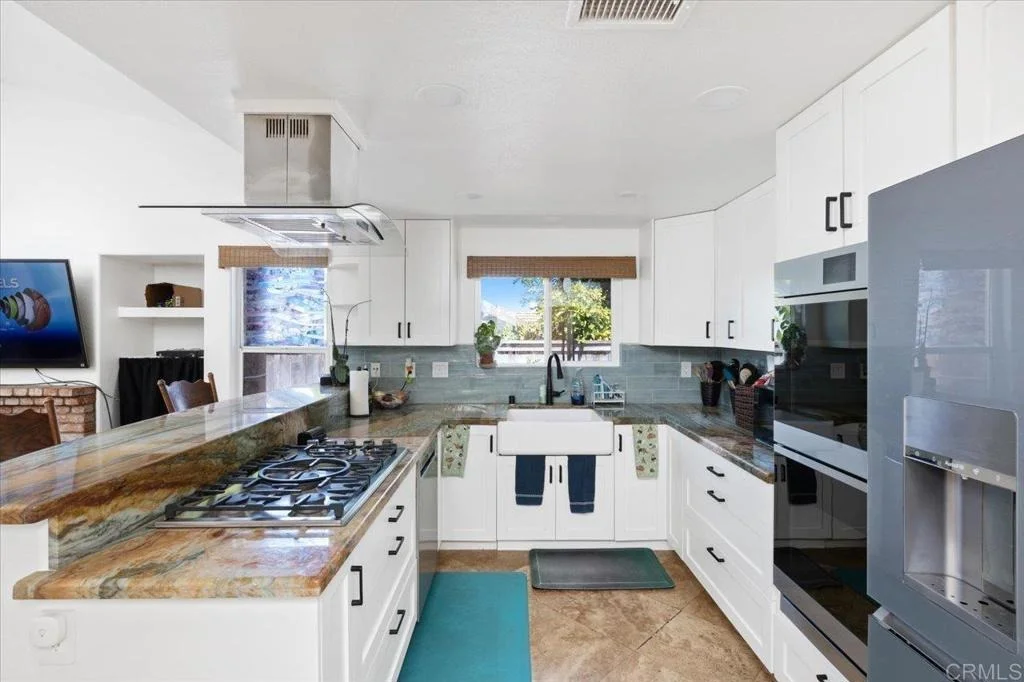 Photo of 878 Rivertree Drive