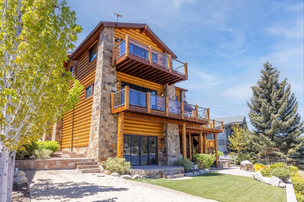Photo of 659 Cove Drive
