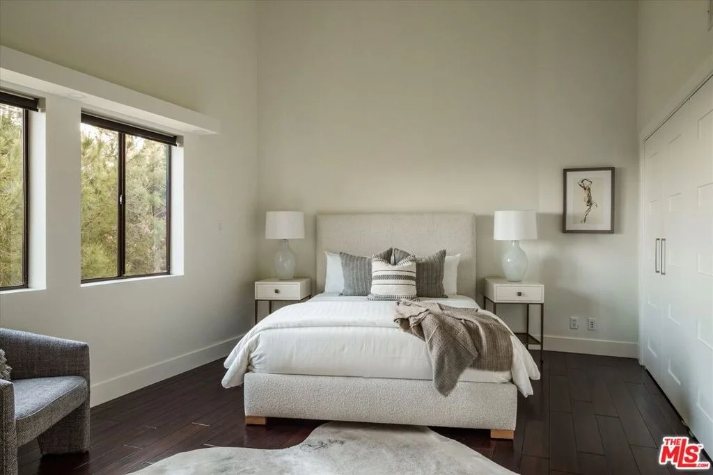 Photo of 5677 Spreading Oak Drive