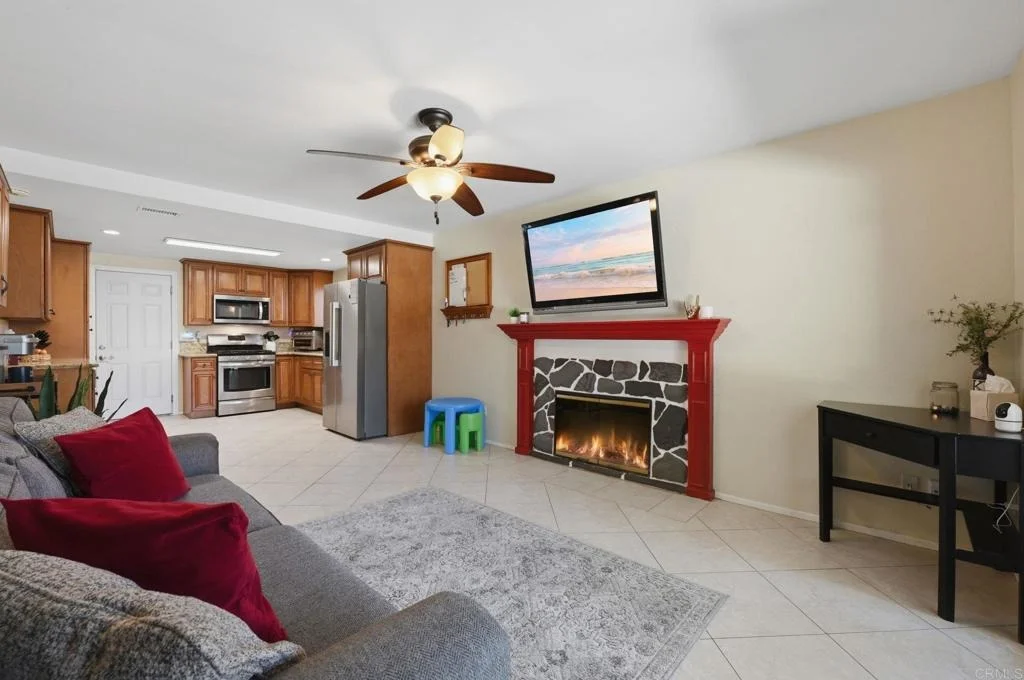 Photo of 216 Ocotillo Place