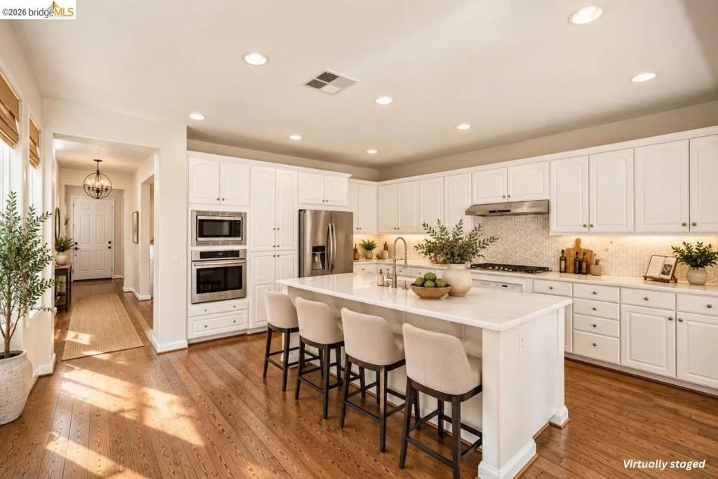 Photo of 2698 Jackson Ave