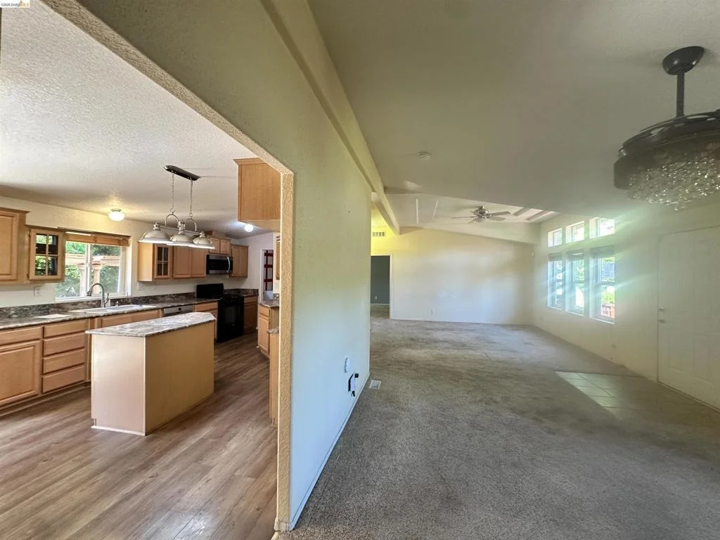 Photo of 20511 Nob Hill Cir