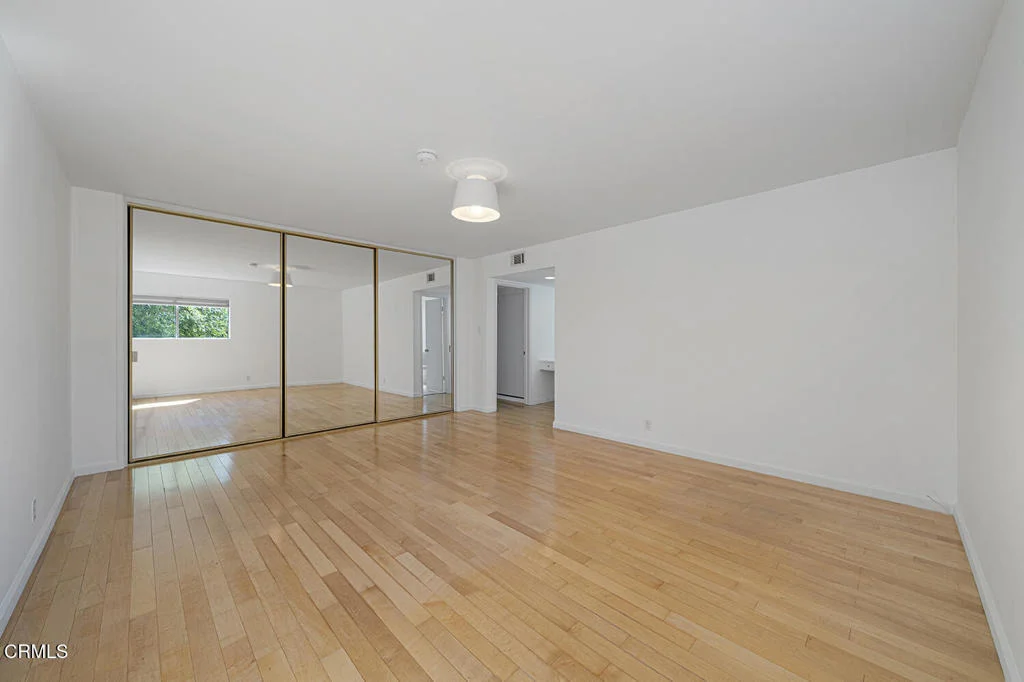 Photo of Unit 1 at 389 Cliff Drive