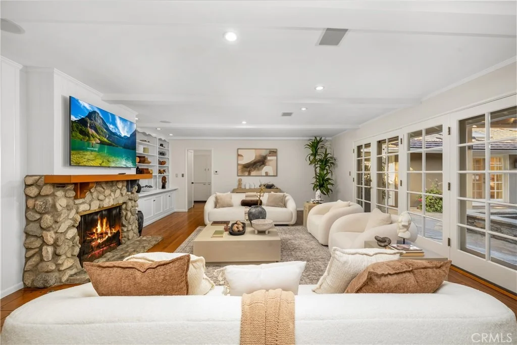 Photo of 340 Arbolada Drive