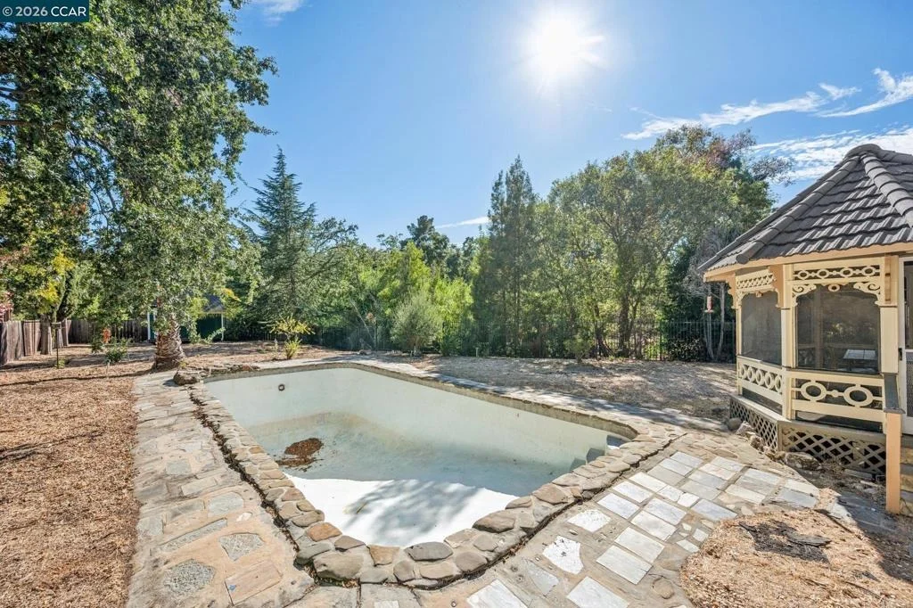 Photo of 3386 Cowell Rd