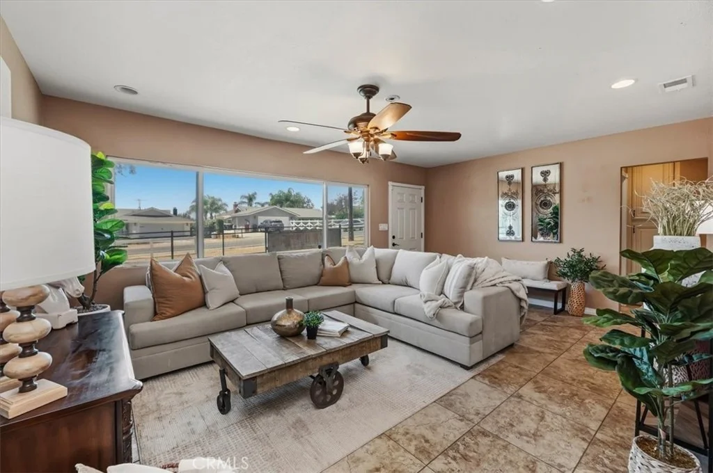 Photo of 3243 Temescal
