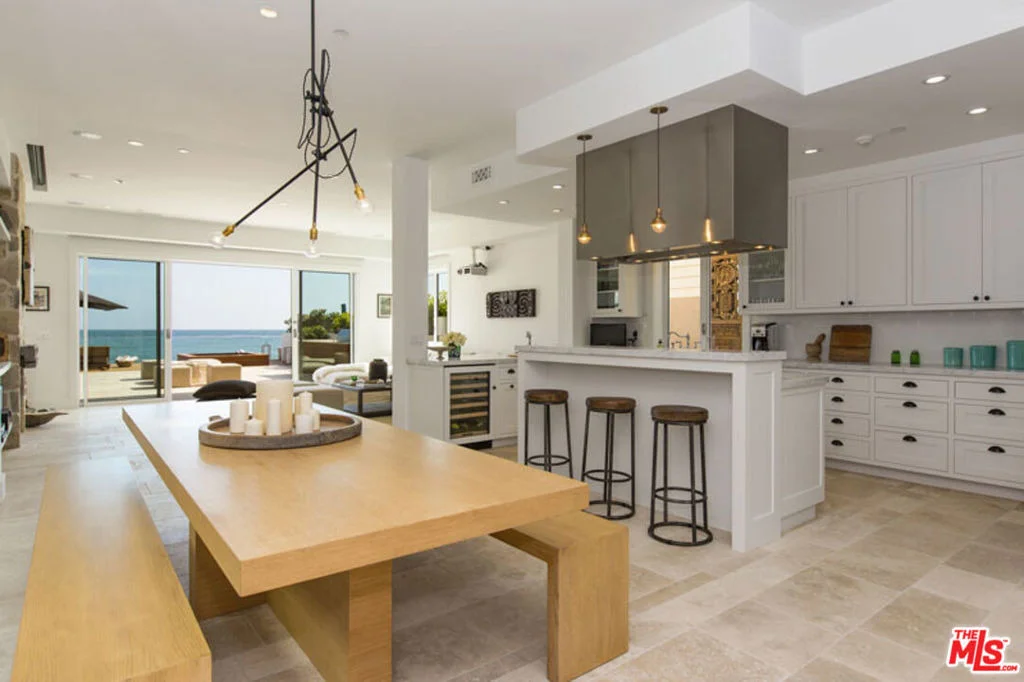Photo of 23812 Malibu Road